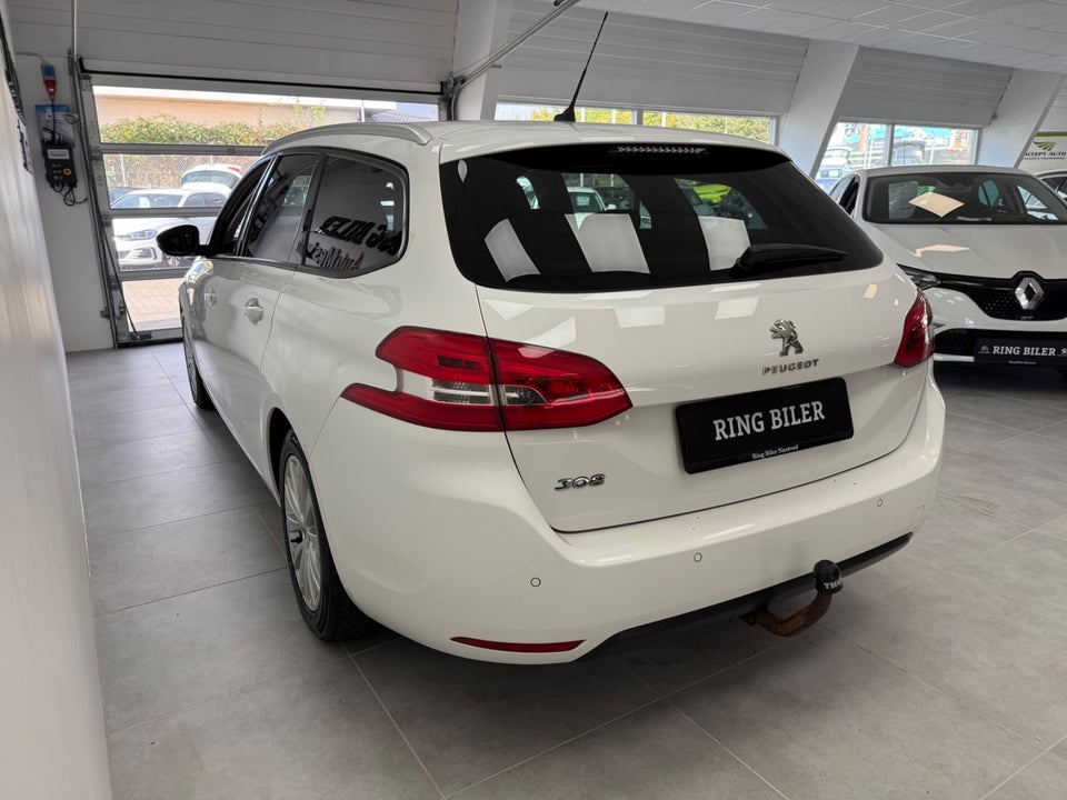 Peugeot 308 1,6 BlueHDi 120 Style SW 5d