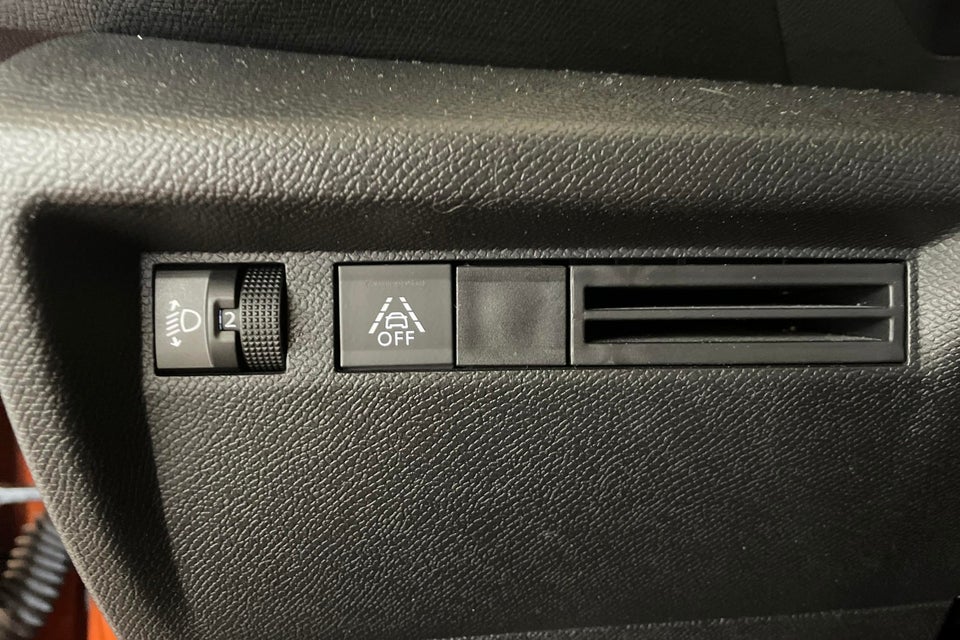 Citroën C4 1,2 PureTech 100 Live 5d