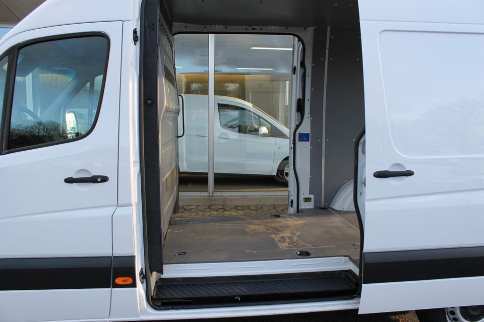 Mercedes Sprinter 319 3,0 CDi R2 Kassevogn aut. 6d