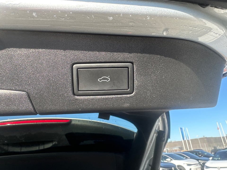 VW ID.4 77 Top Sport 5d