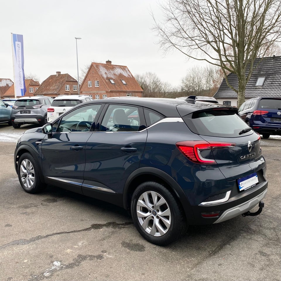 Renault Captur 1,6 E-Tech Intens 5d