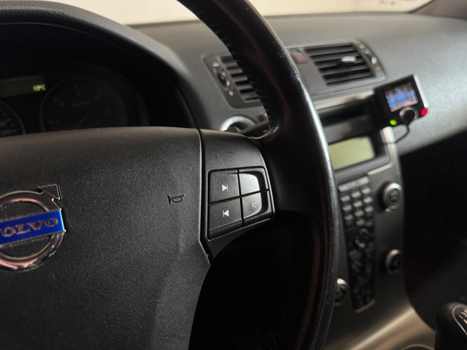 Volvo S40 1,6 D Momentum 4d