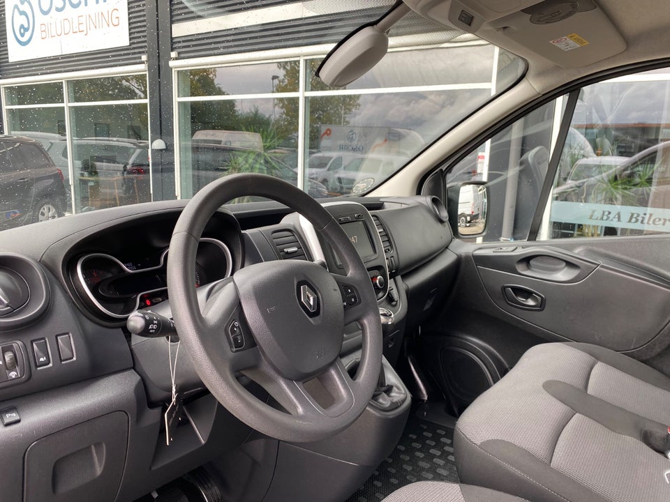Renault Trafic T29 2,0 dCi 120 L2H1