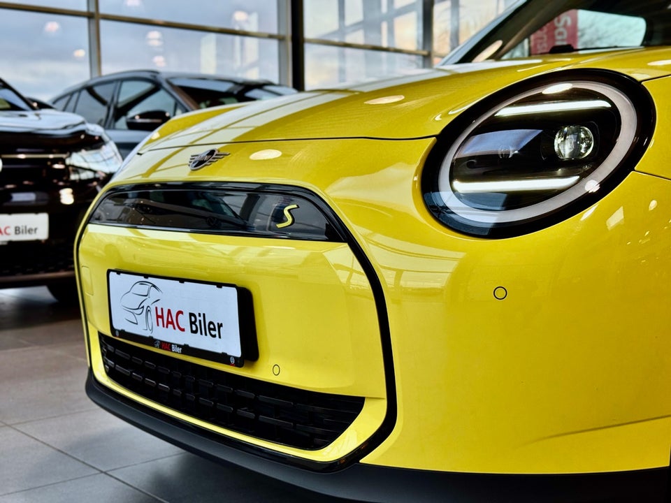 MINI Cooper SE Classic Trim M 3d