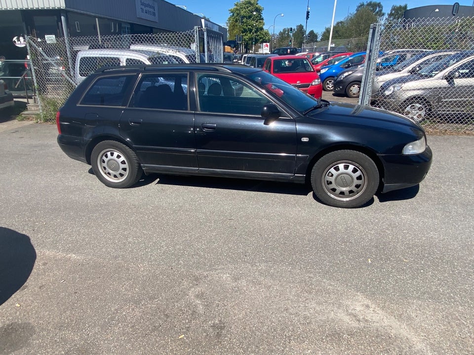 Audi A4 1,6 Avant 5d