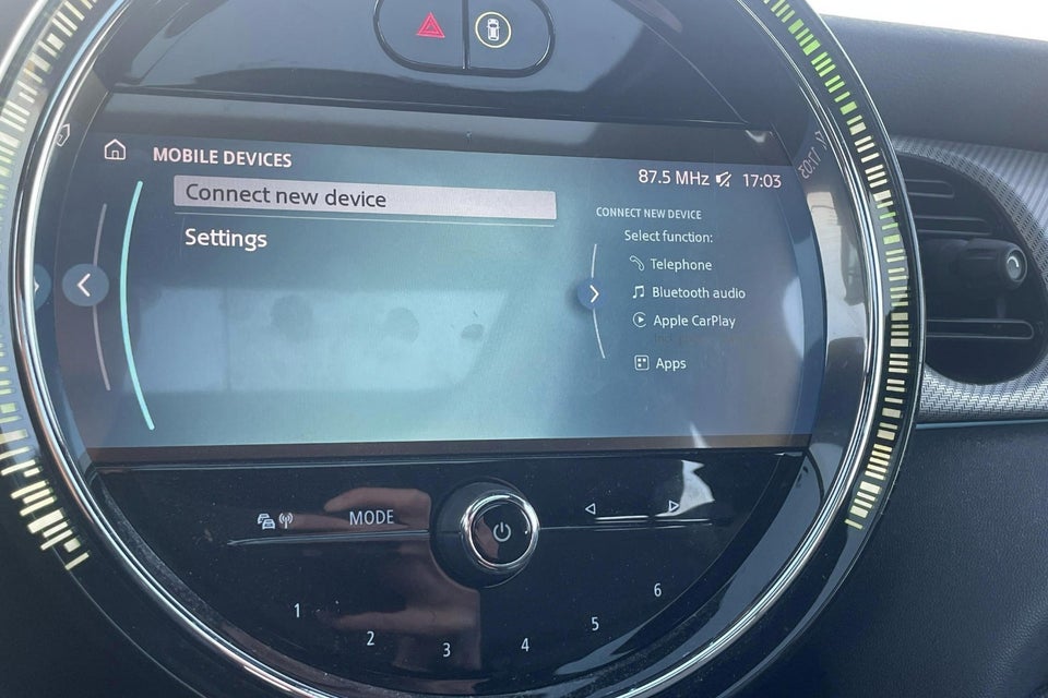 MINI Cooper SE Maximise 3d