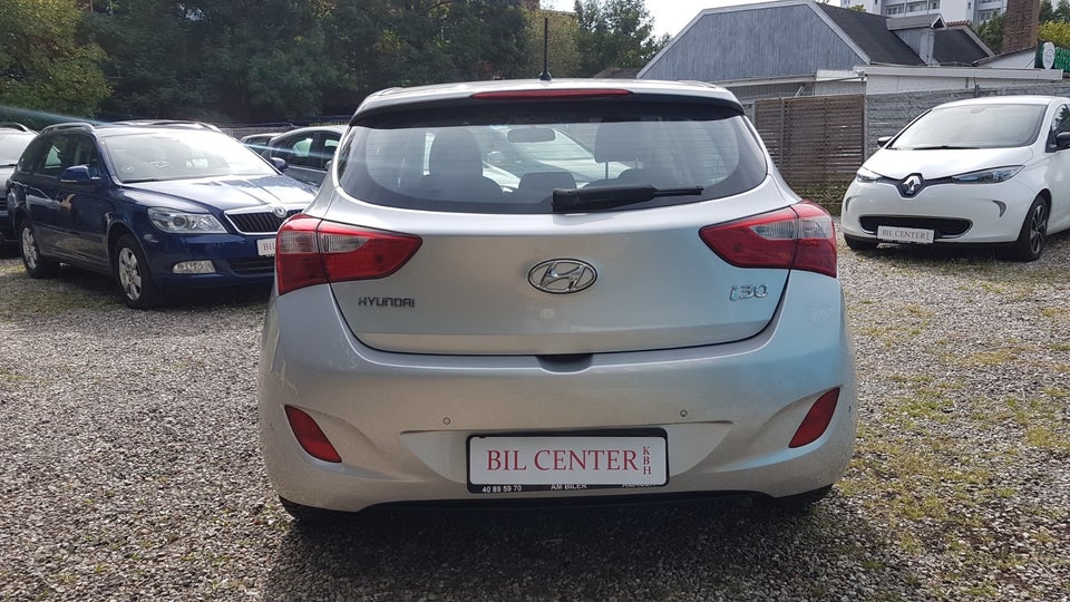 Hyundai i30 1,6 GDi Style Eco 5d