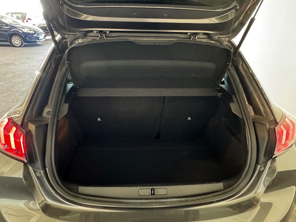 Peugeot 208 1,2 PureTech 100 Selection Sport 5d