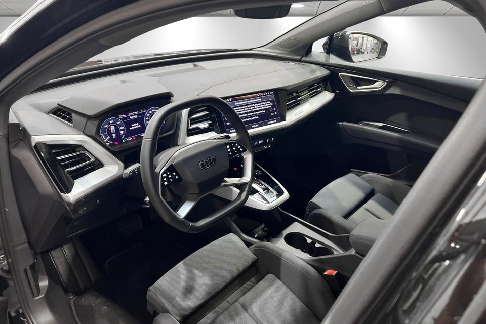Audi Q4 e-tron 45 Progress 5d