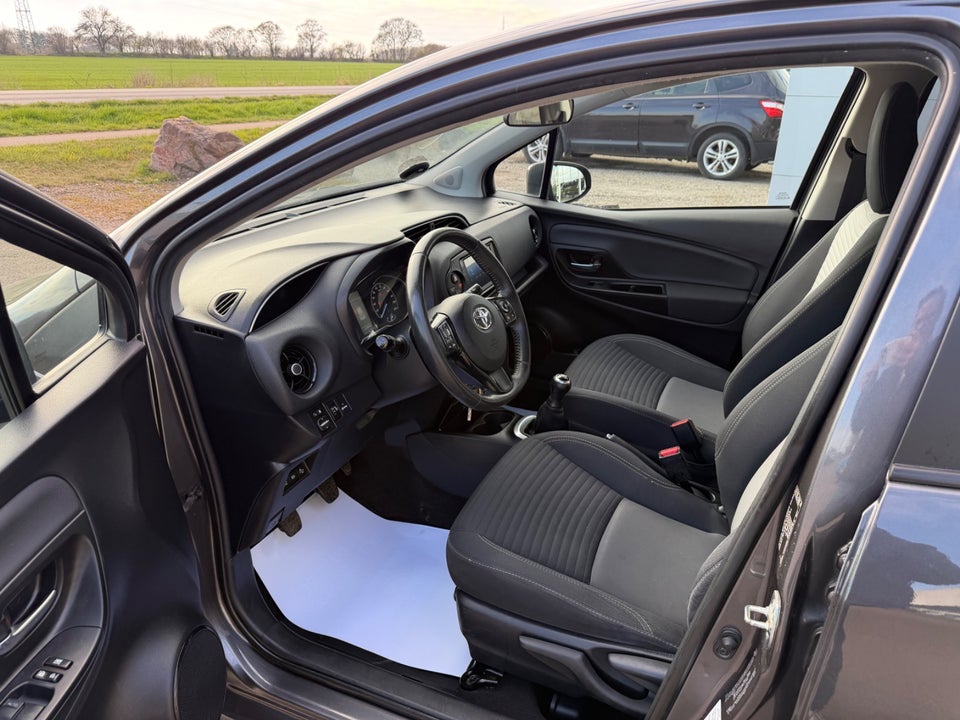 Toyota Yaris 1,0 VVT-i T3 5d