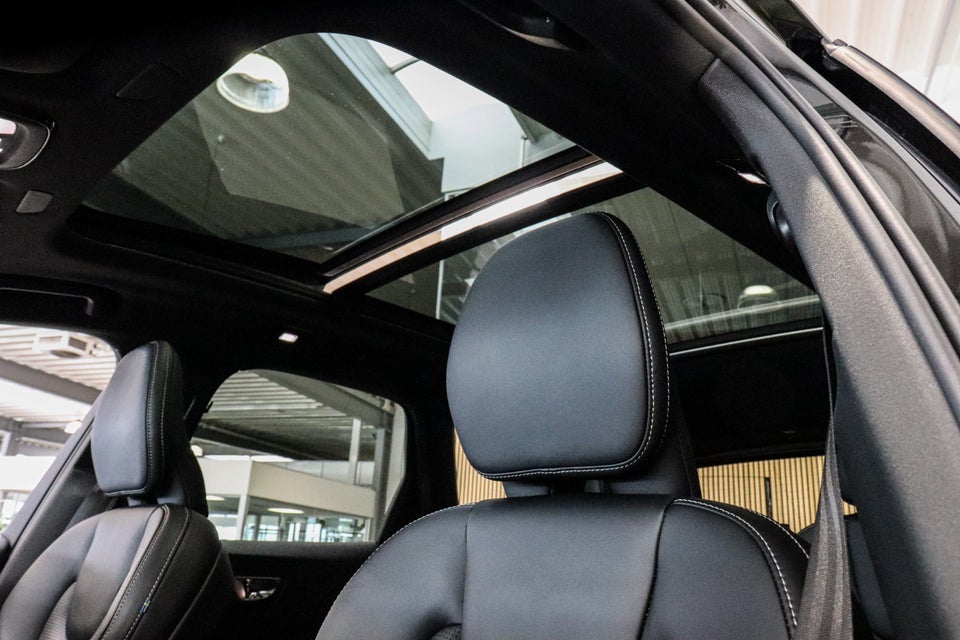 Volvo XC60 2,0 T8 ReCharge R-Design aut. AWD 5d