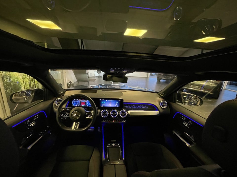 Mercedes EQB300 AMG Line 4Matic 5d