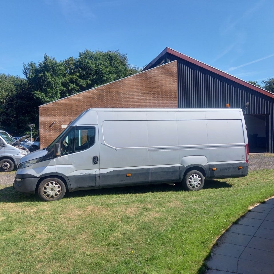 Iveco Daily 3,0 35S21 16m³ Van