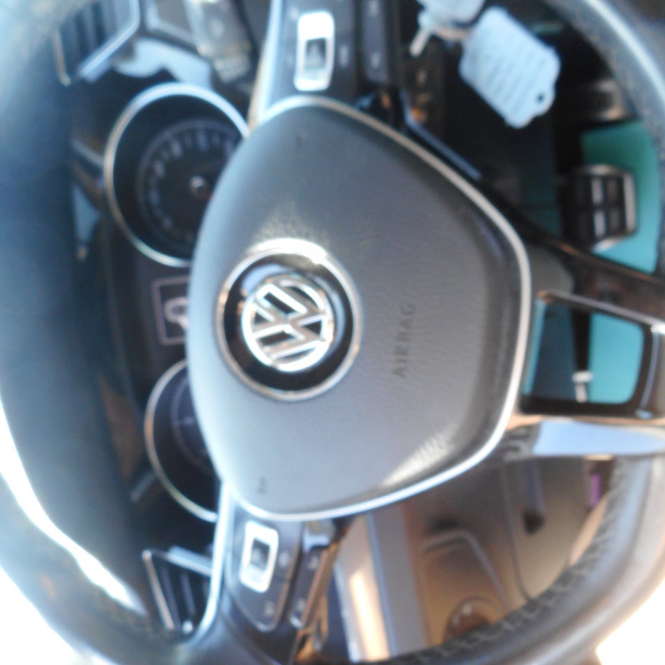 VW Touran 1,6 TDi 115 IQ.Drive DSG 7prs 5d