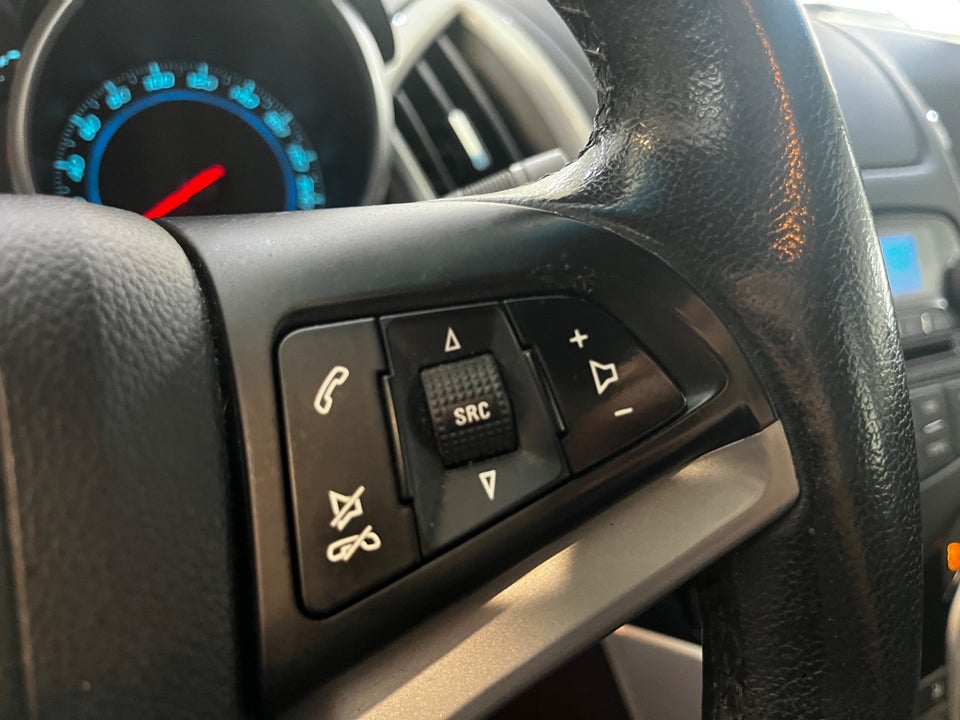 Chevrolet Cruze 1,8 LT 4d