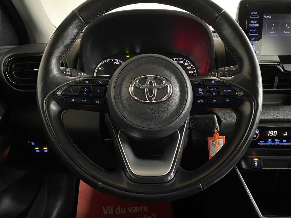 Toyota Yaris 1,5 Hybrid Essential e-CVT 5d