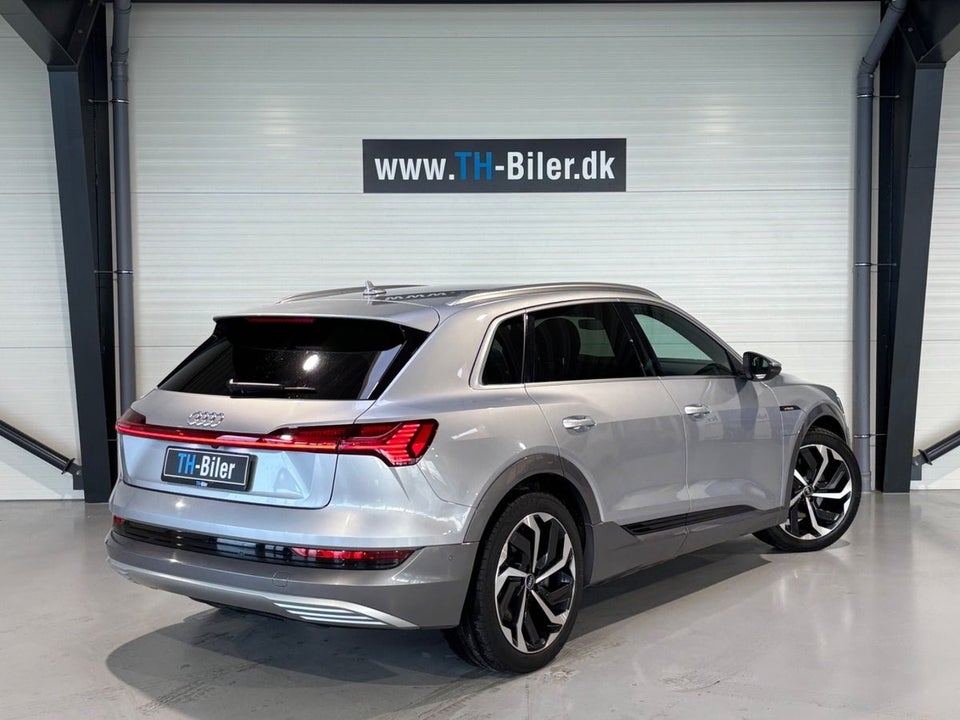 Audi e-tron 55 S-line quattro 5d