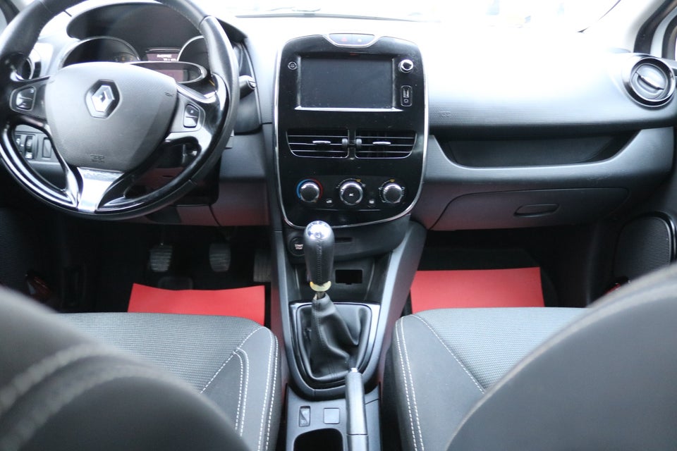 Renault Clio IV 0,9 TCe 90 Expression Sport Tourer 5d