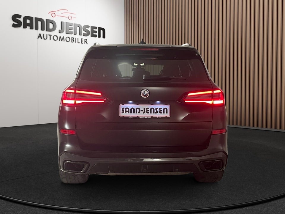 BMW X5 4,4 M50i Connected xDrive aut. 5d