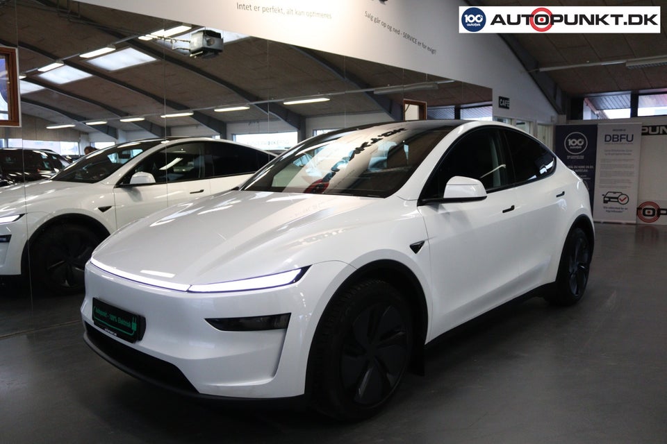 Tesla Model Y Long Range AWD 5d
