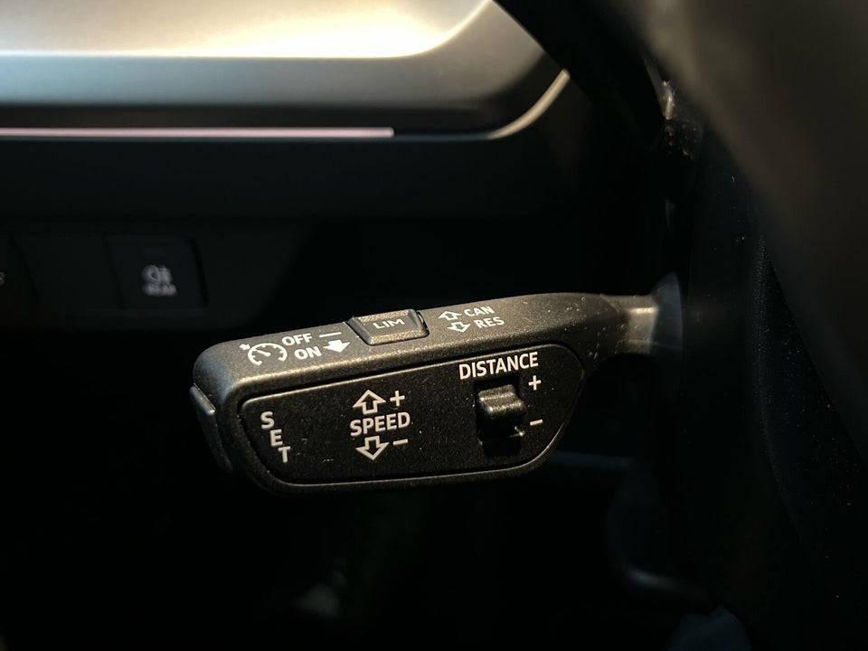 Audi Q4 e-tron 40  5d