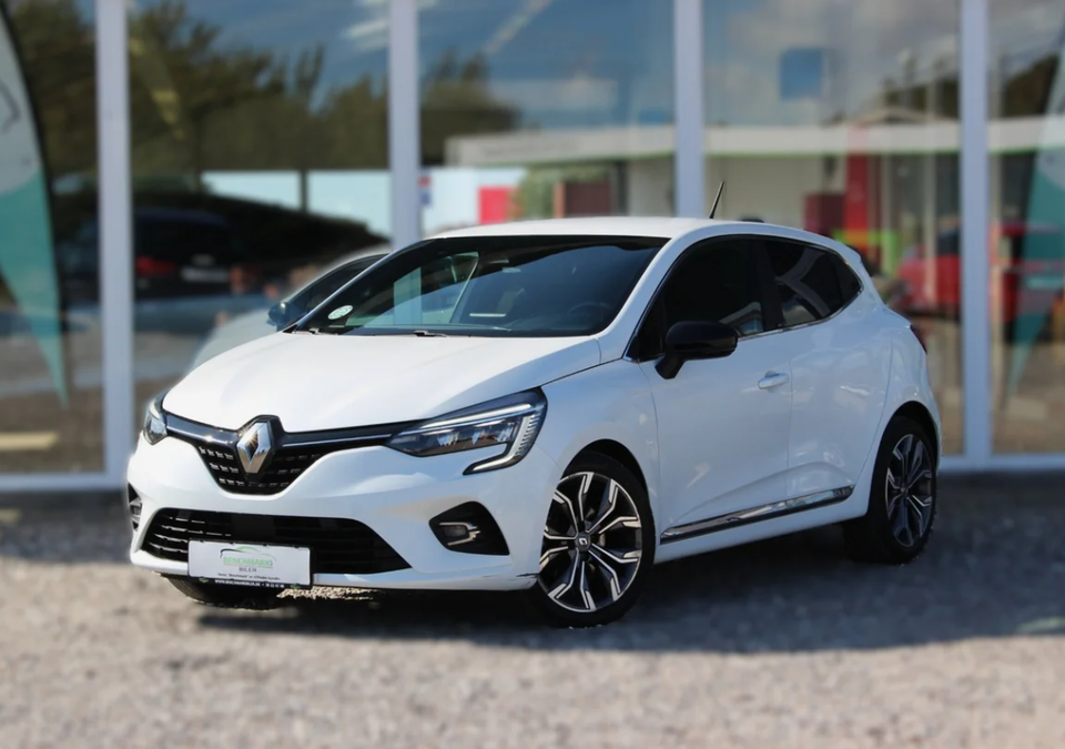 Renault Clio V 1,6 E-Tech Intens 5d