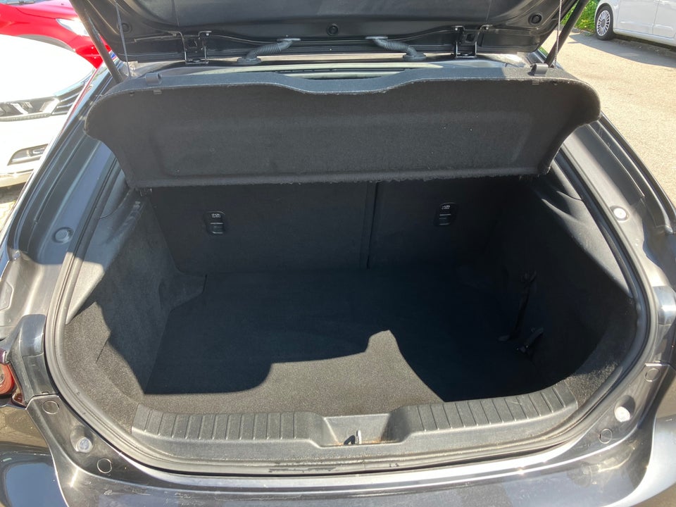 Mazda 3 2,0 SkyActiv-G 122 Sky Tech aut. 5d