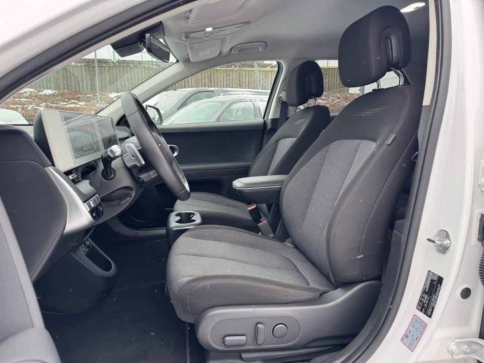 Hyundai Ioniq 5 77 Essential 5d