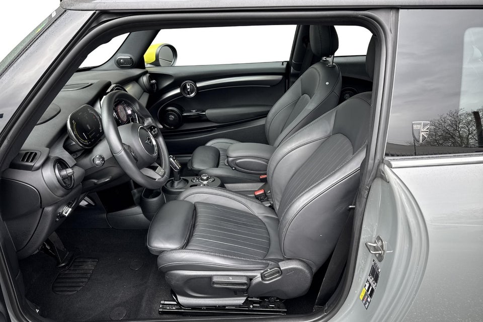 MINI Cooper SE Yours Trim 3d