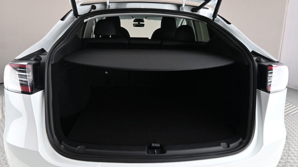 Tesla Model Y Performance AWD 5d