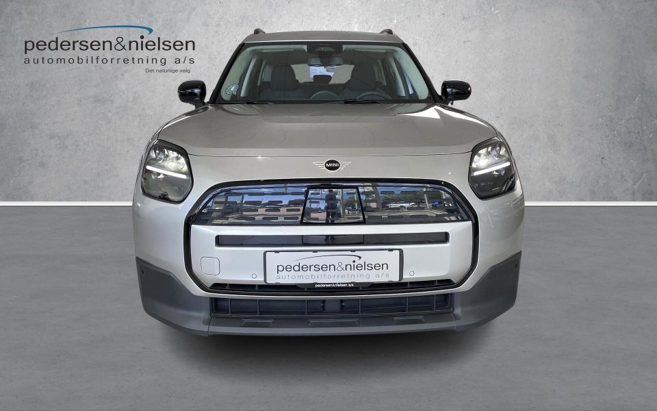 MINI Countryman E Essential Trim XS 5d