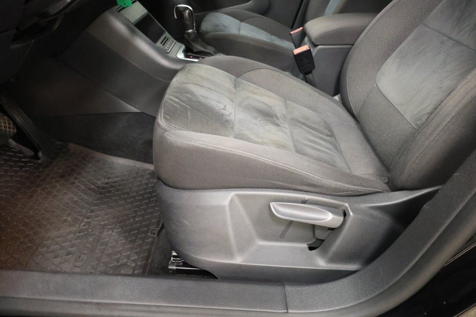 VW Tiguan 2,0 TDi 140 Sport & Style DSG 4Motion 5d