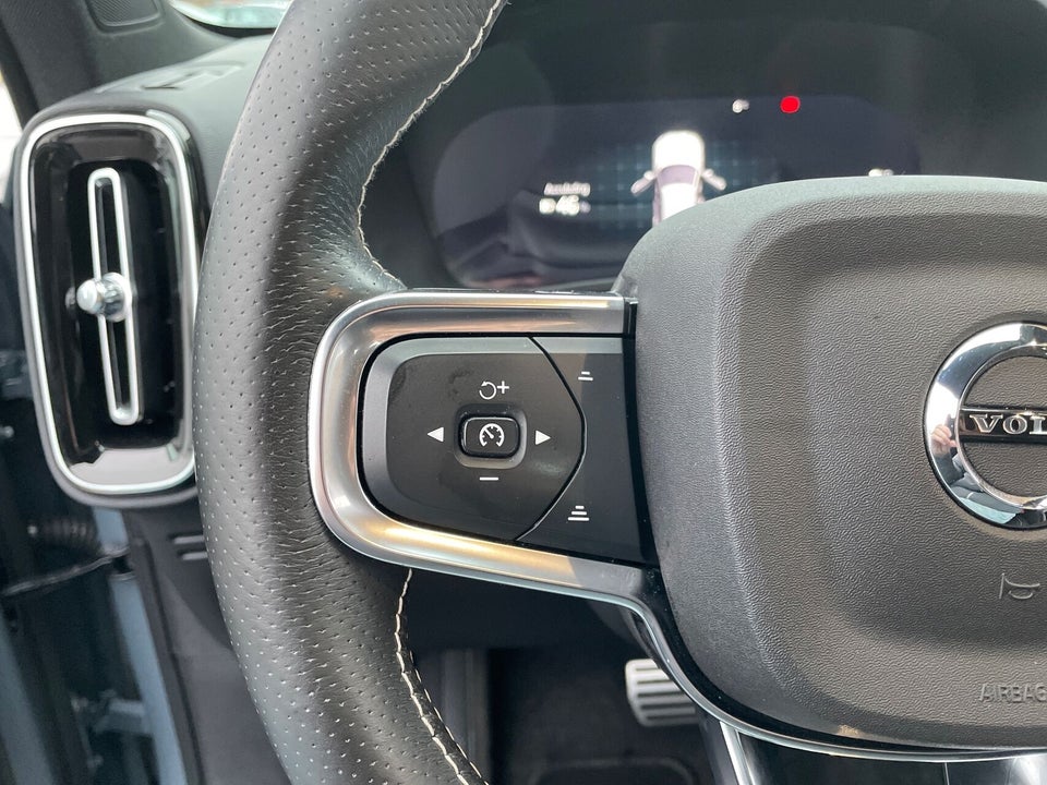 Volvo XC40 P8 ReCharge Twin R-Design 5d