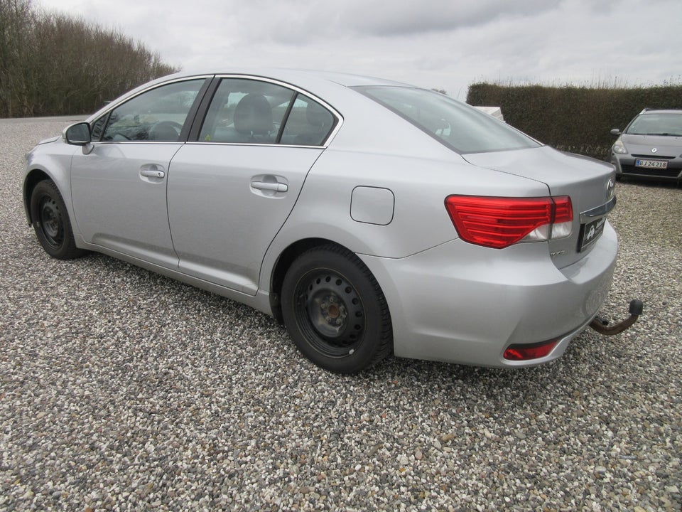 Toyota Avensis 1,6 VVT-i T1 4d