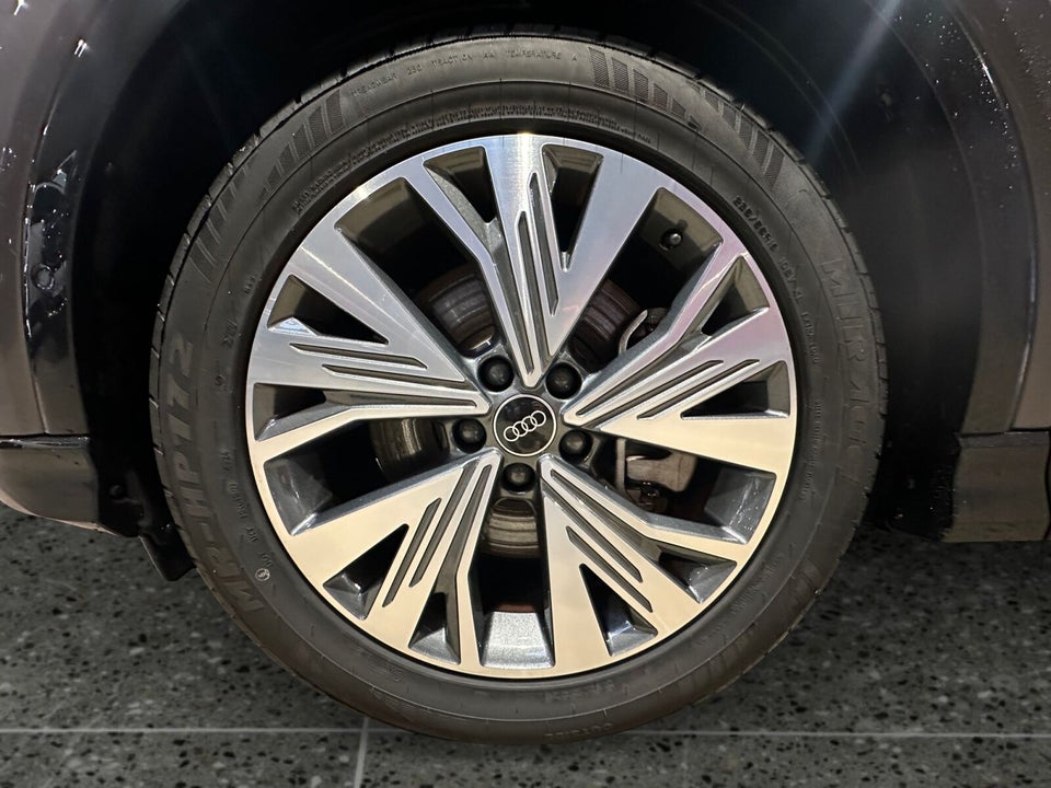 Audi Q4 e-tron 40 5d