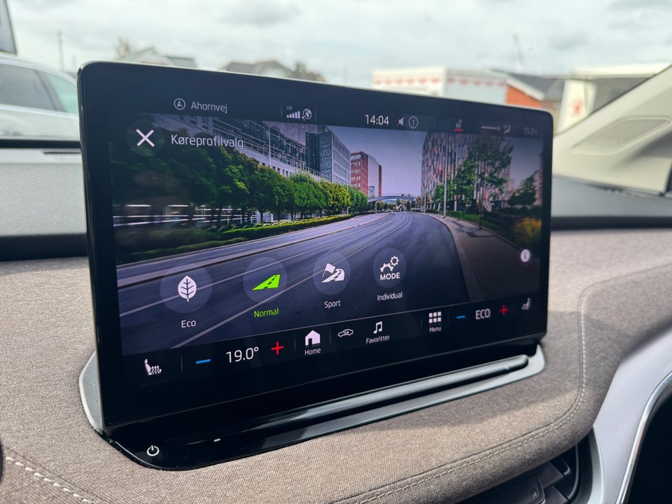 Skoda Enyaq 60 iV Suite 5d