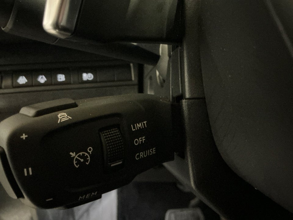 Peugeot 3008 1,6 Hybrid Allure Pack EAT8 5d