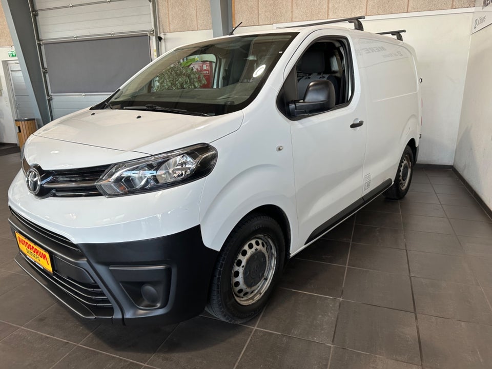 Toyota ProAce 1,6 D 95 Compact Base 5d