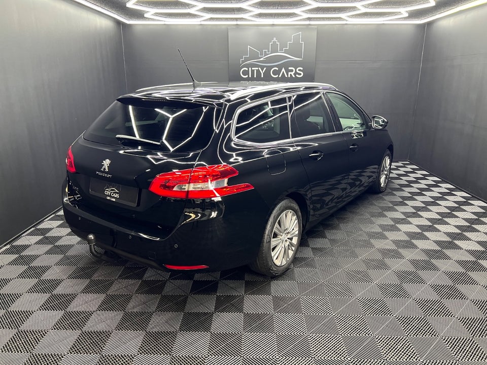 Peugeot 308 1,6 BlueHDi 120 Allure Sky SW EAT6 5d