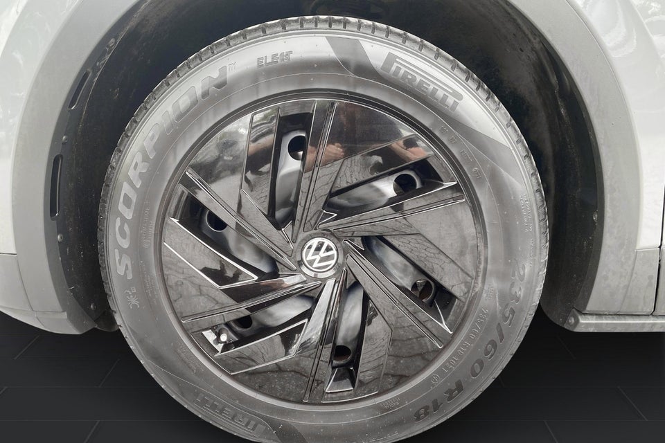 VW ID.4 52 Pure 5d