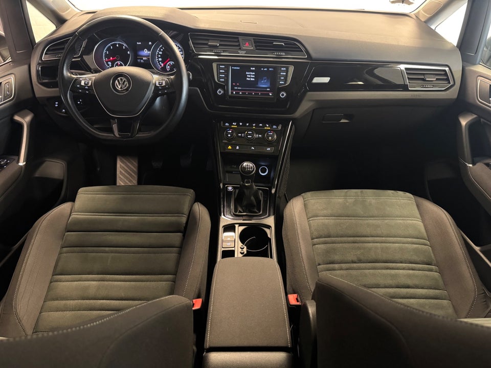 VW Touran 1,4 TSi 150 Highline 7prs 5d
