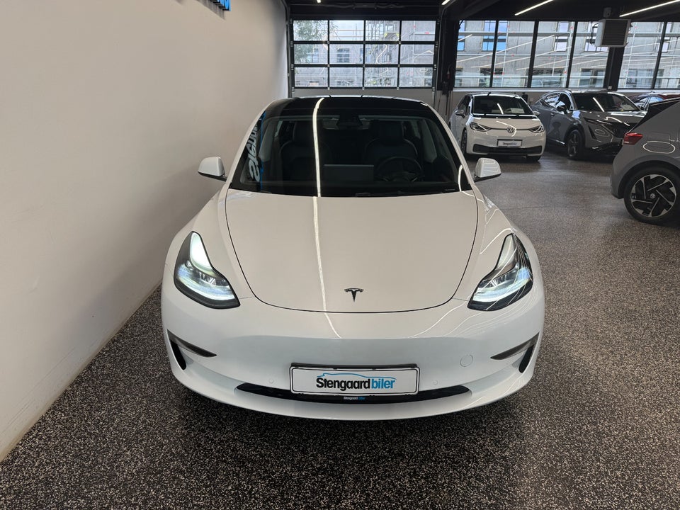 Tesla Model 3 Long Range AWD 4d