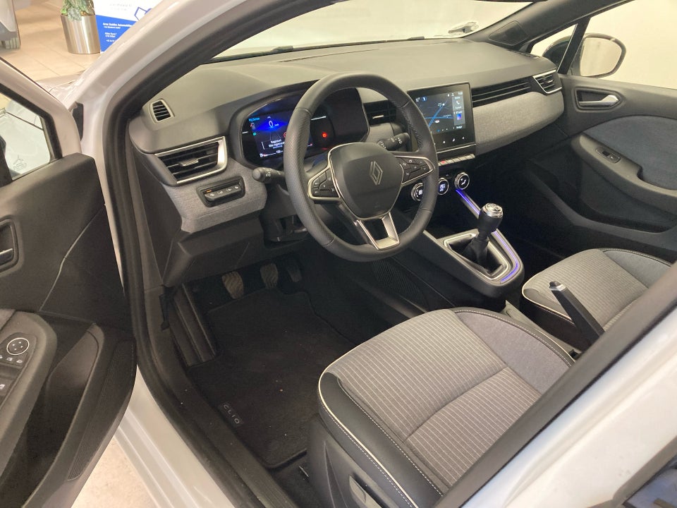 Renault Clio V 1,0 TCe 90 Techno 5d