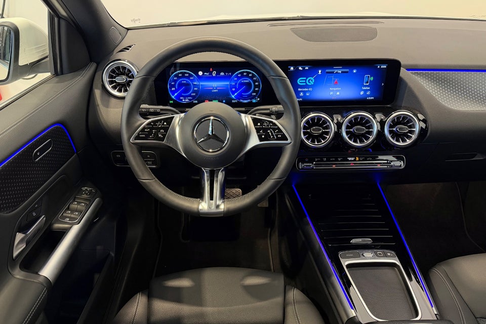 Mercedes EQA300 Progressive 4Matic 5d