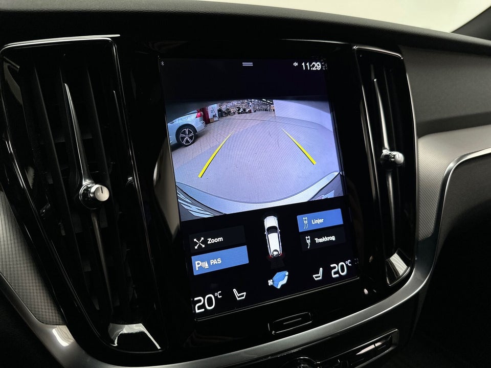 Volvo V60 2,0 T6 ReCharge R-Design aut. AWD 5d