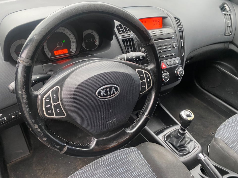 Kia Ceed 1,6 CRDi Active SW 5d