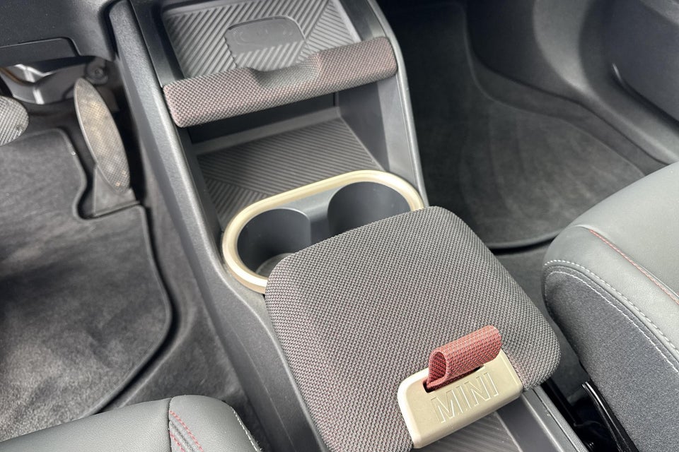 MINI Countryman SE JCW Trim XL ALL4 5d