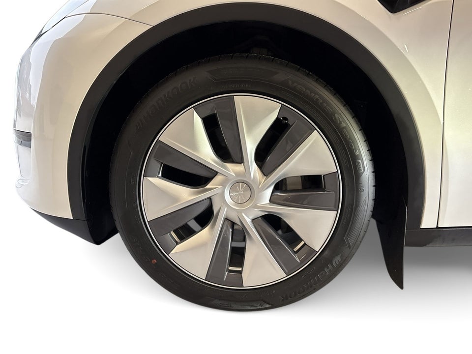 Tesla Model Y RWD 5d