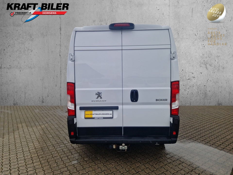 Peugeot Boxer 333 2,2 BlueHDi 140 L3H2 Premium