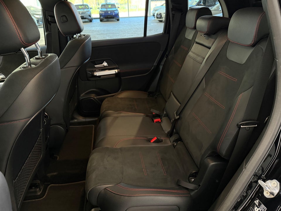 Mercedes EQB300 AMG Line 4Matic 7prs 5d